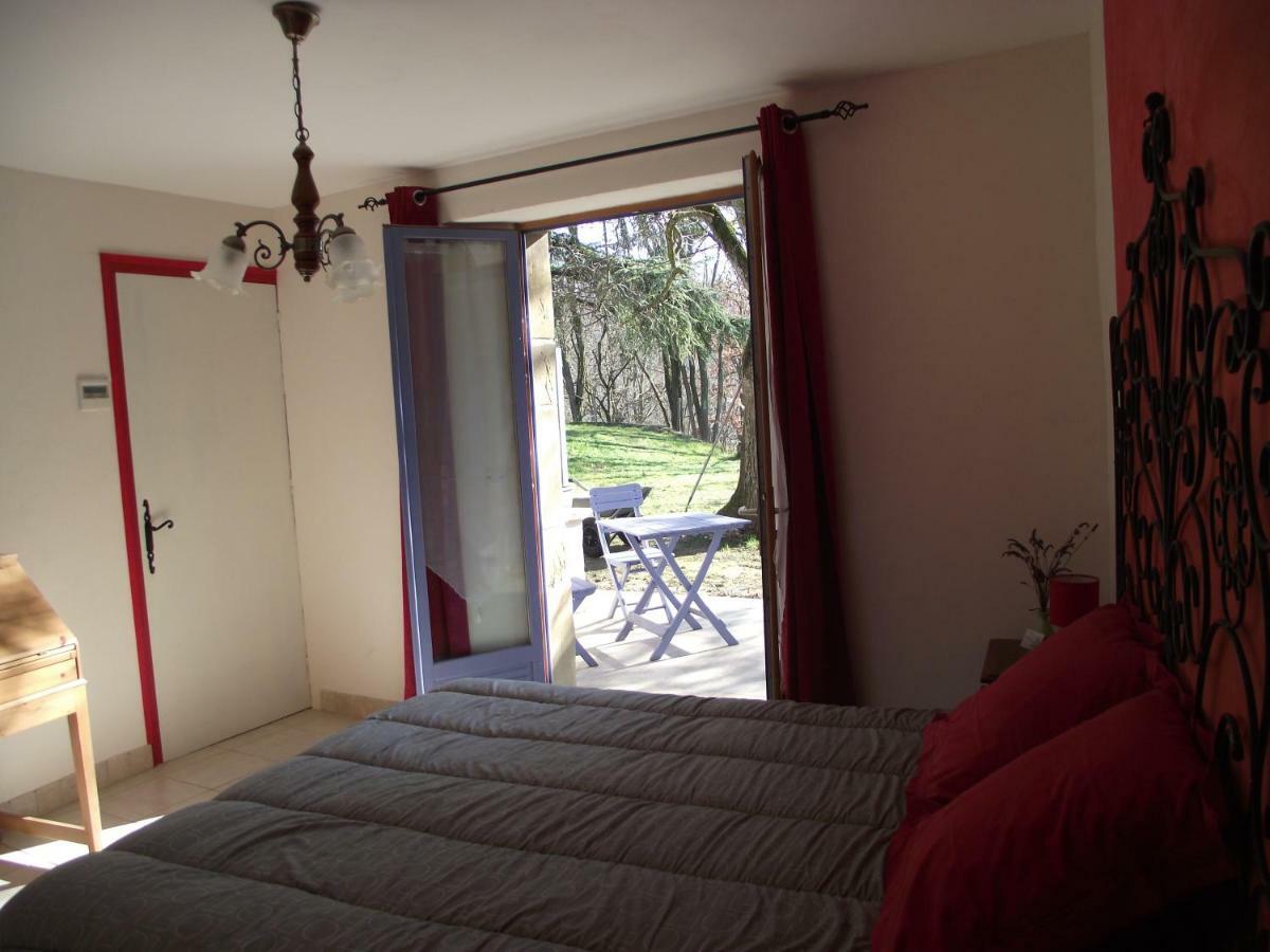 Domaine Des Cigales, Chambre D'Hotes Saint-Martin-d'Aout 外观 照片